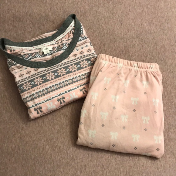 Layla Pajama Set - Picture 3 of 10